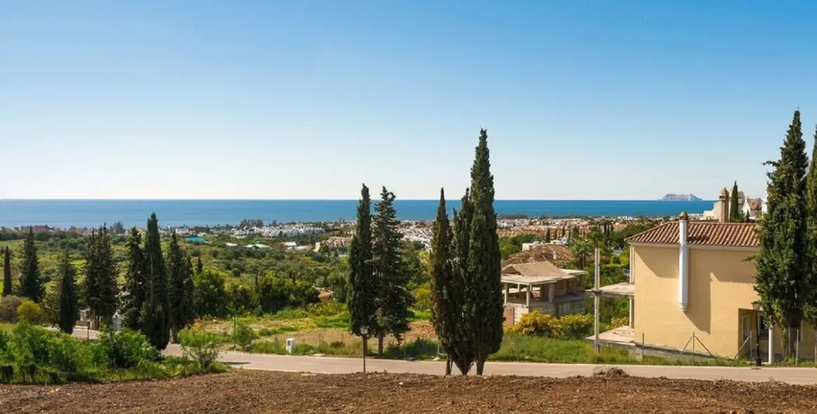 Venta de parcela residencial en El Paraiso 6