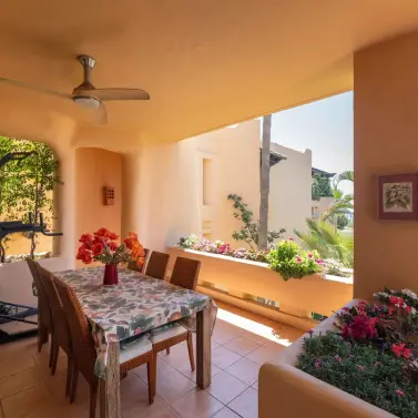 Venta de apartamento en planta media en Marbella