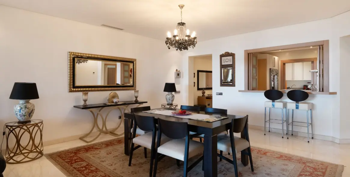 Venta de apartamento en planta media en Marbella 6