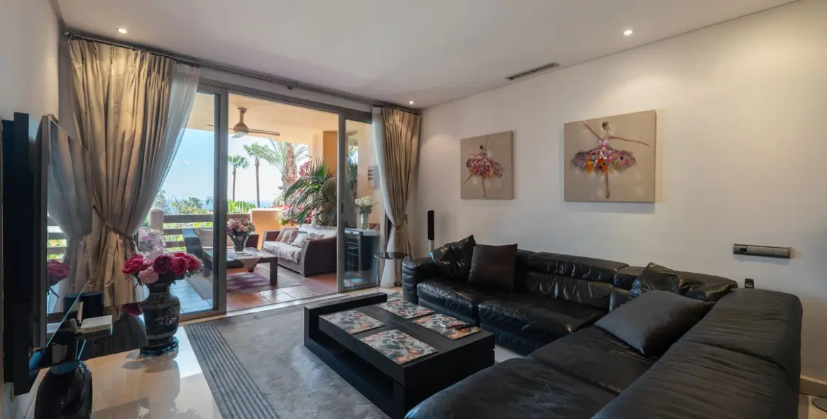 Venta de apartamento en planta media en Marbella 8