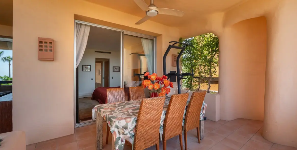 Venta de apartamento en planta media en Marbella 9