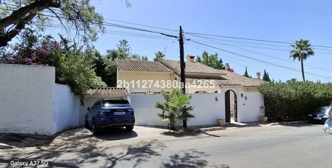 Venta de villa independiente en El Rosario 3