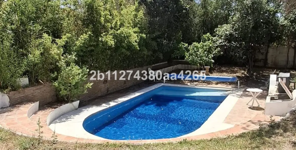 Venta de villa independiente en El Rosario 9