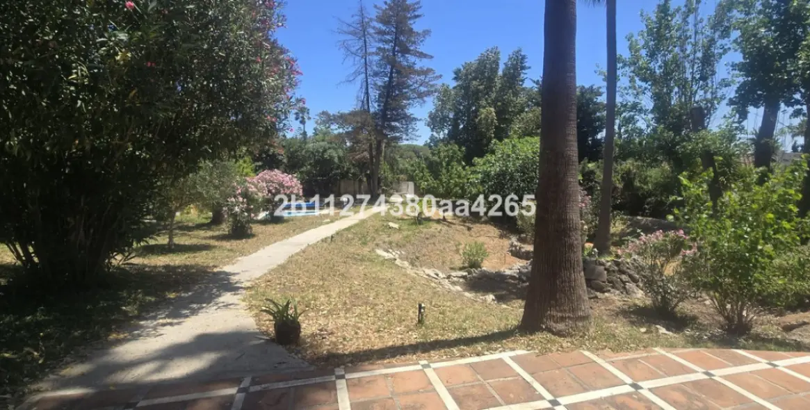 Venta de villa independiente en El Rosario 25