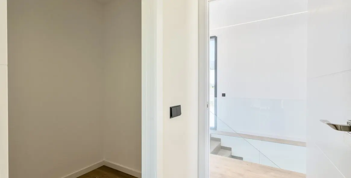 Venta de villa independiente en Sierrezuela 6