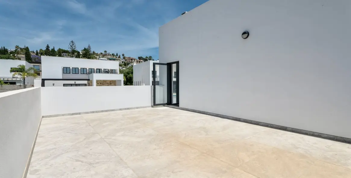 Venta de villa independiente en Sierrezuela 17