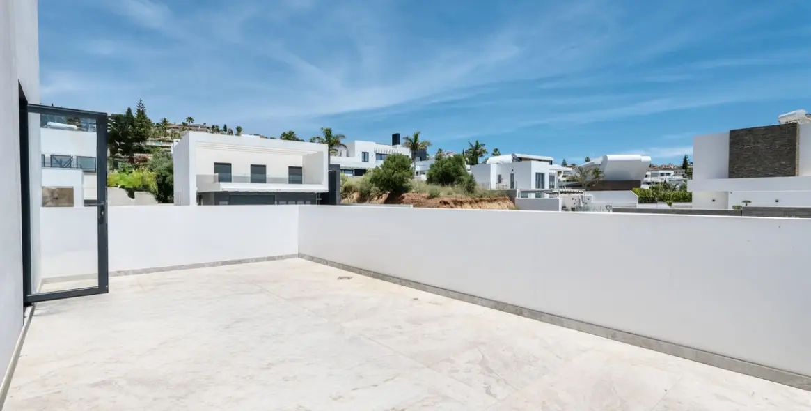 Venta de villa independiente en Sierrezuela 22