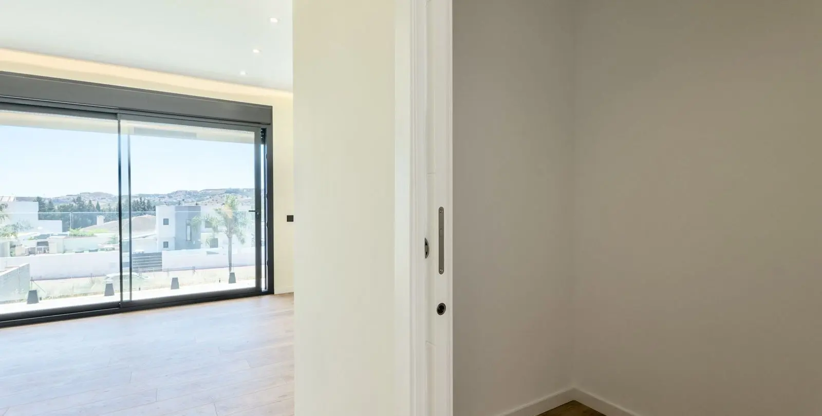 Venta de villa independiente en Sierrezuela 13