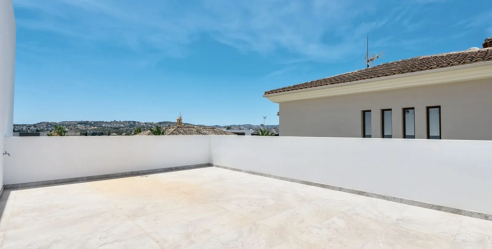 Venta de villa independiente en Sierrezuela 16
