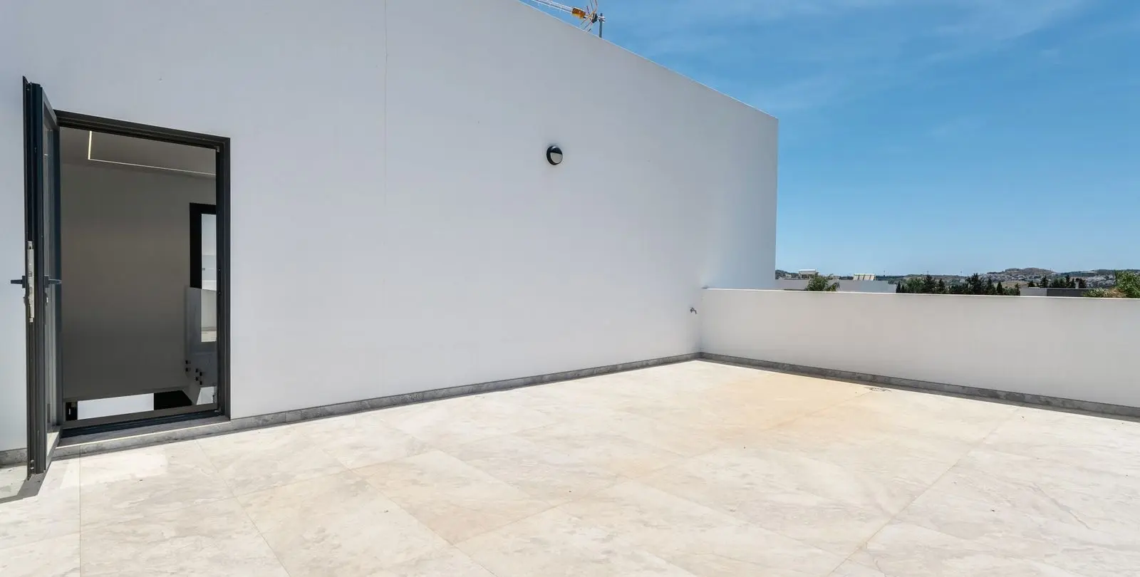 Venta de villa independiente en Sierrezuela 17