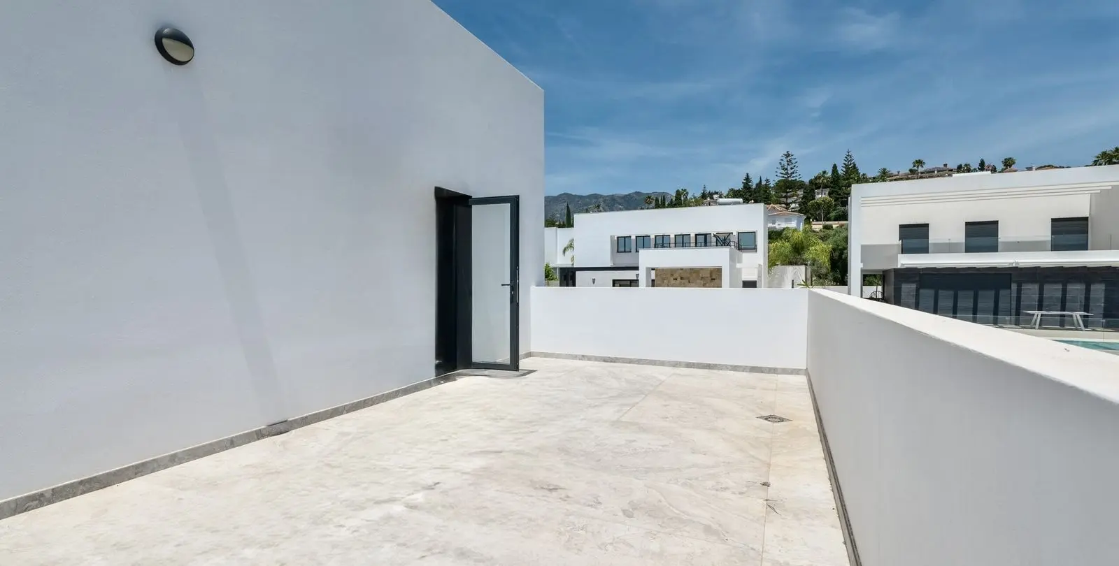 Venta de villa independiente en Sierrezuela 22