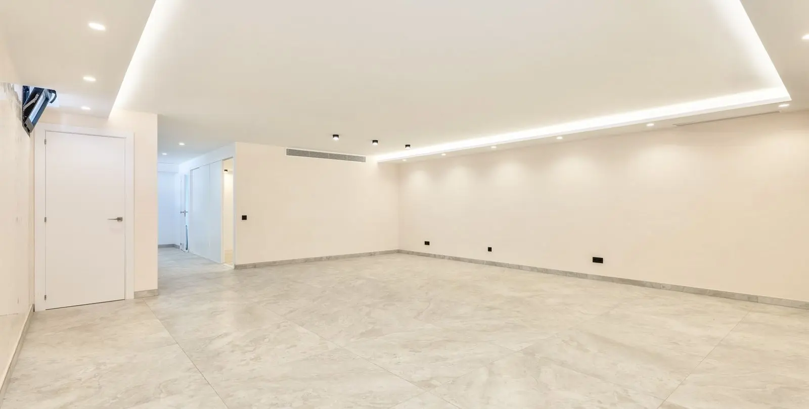 Venta de villa independiente en Sierrezuela 31
