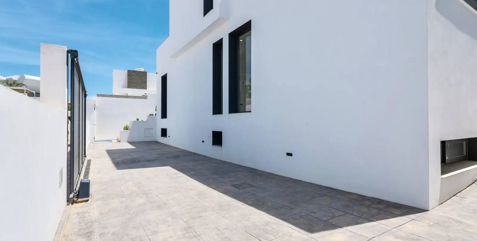 Venta de villa independiente en Sierrezuela 50