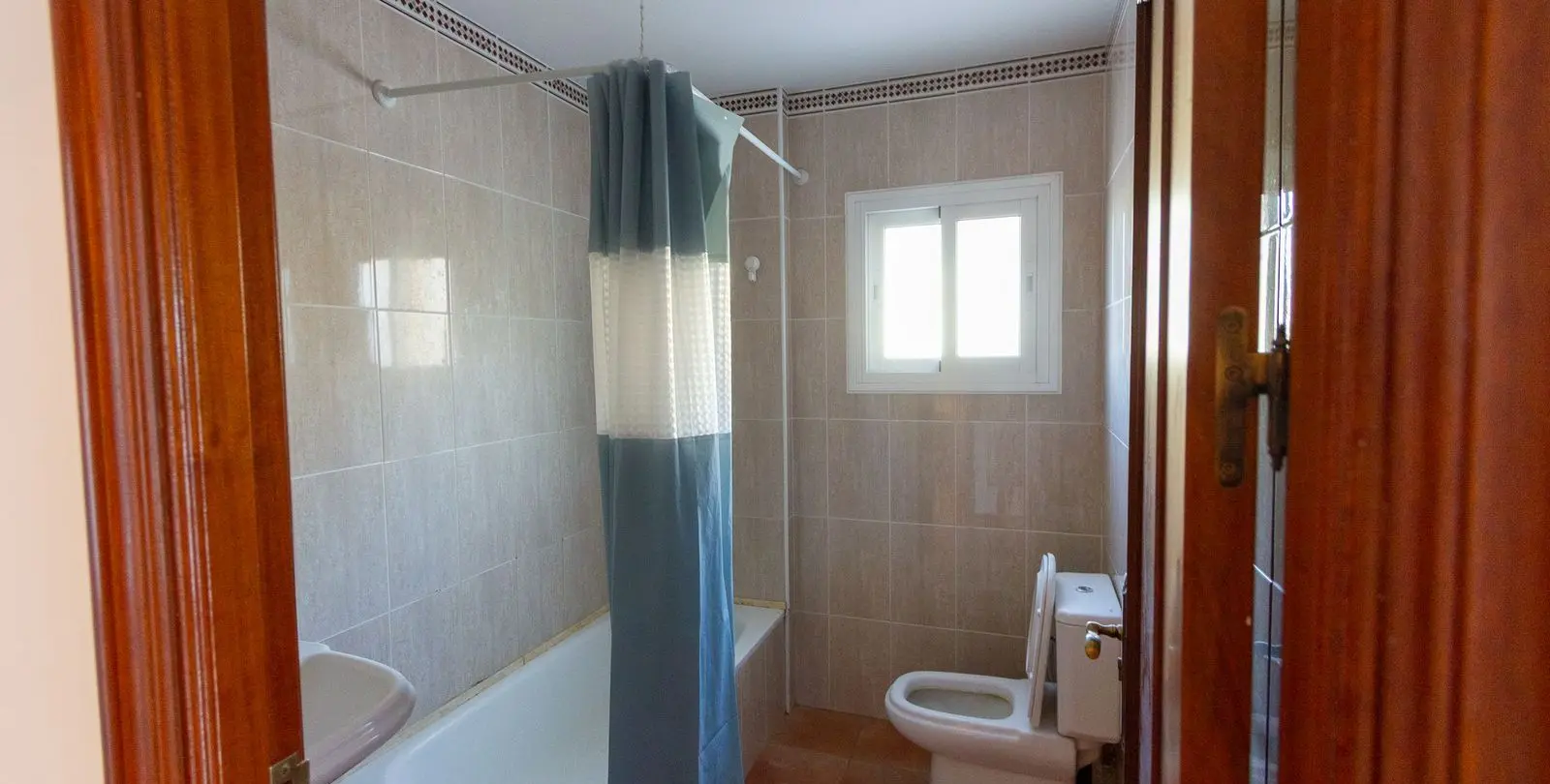 Продажа коммерческого помещения в La Cala Hills 23