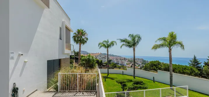Venta de casa pareada en Málaga Este 0