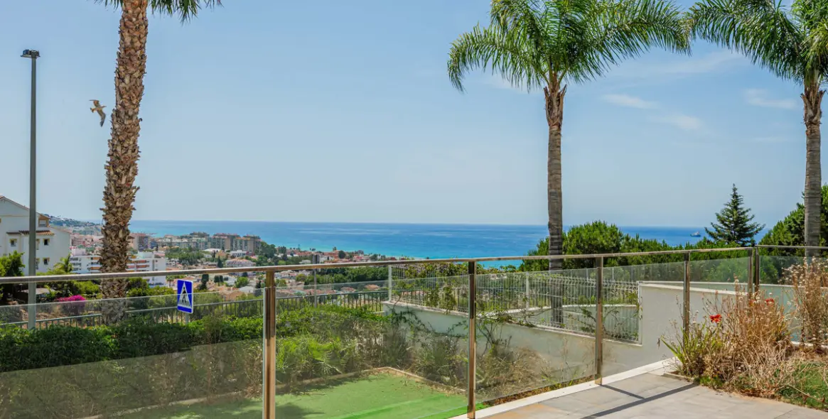 Venta de casa pareada en Málaga Este 3