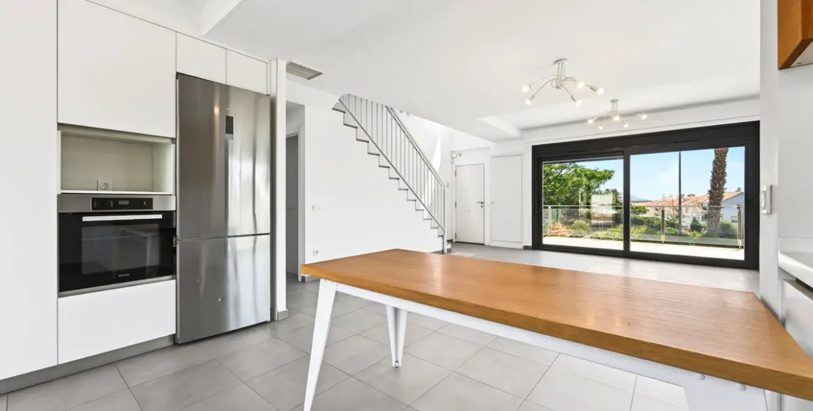 Venta de casa pareada en Málaga Este 11