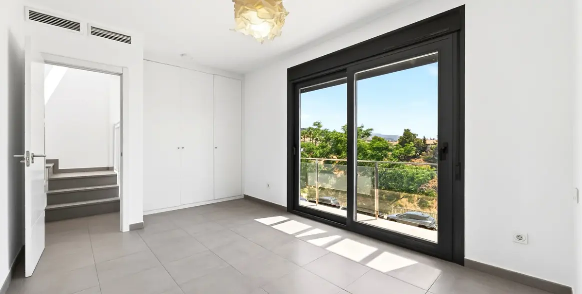 Venta de casa pareada en Málaga Este 16