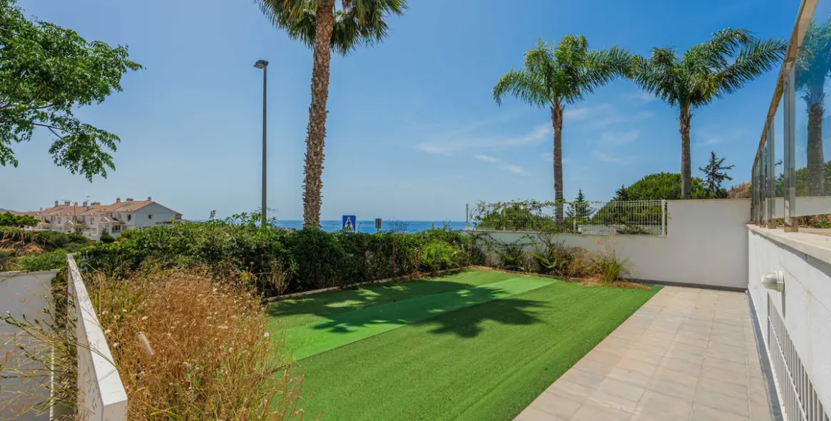Venta de casa pareada en Málaga Este 24