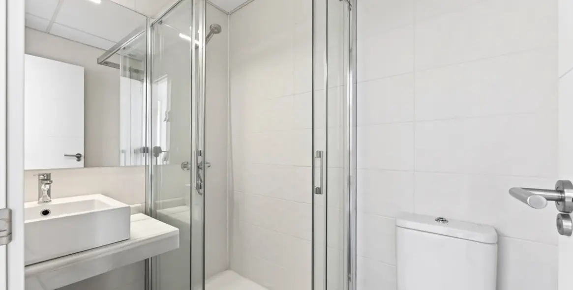 Venta de casa pareada en Málaga Este 28