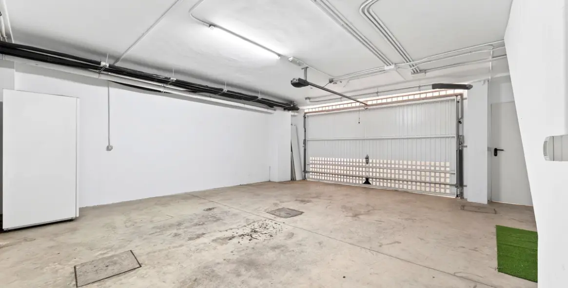 Venta de casa pareada en Málaga Este 37