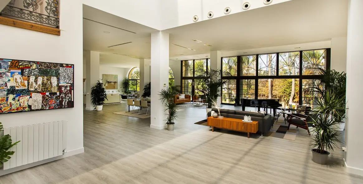 Venta de villa independiente en Nueva Andalucía 3