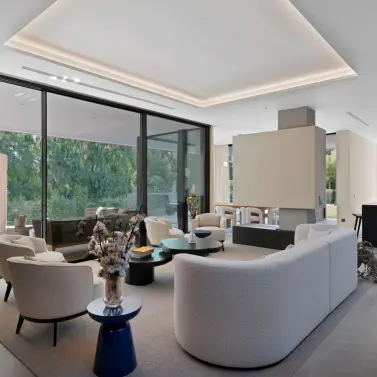 Venta de villa independiente en Los Naranjos
