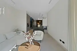 Image 9 thumb