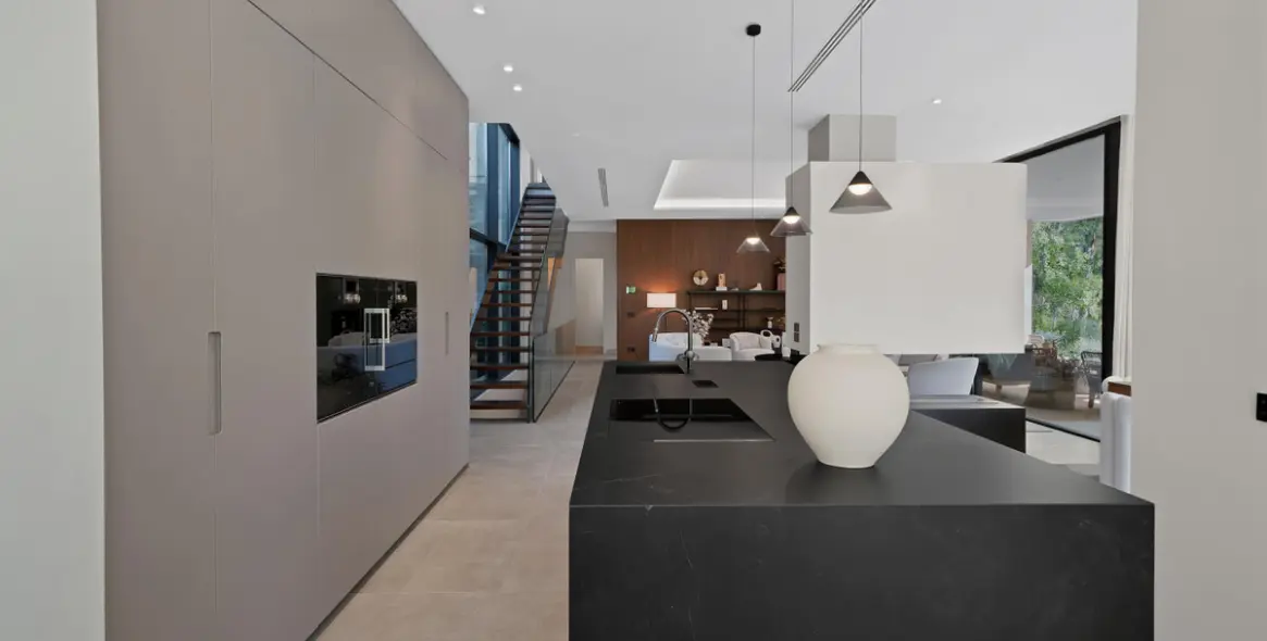 Venta de villa independiente en Los Naranjos 12