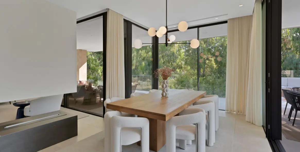 Venta de villa independiente en Los Naranjos 13