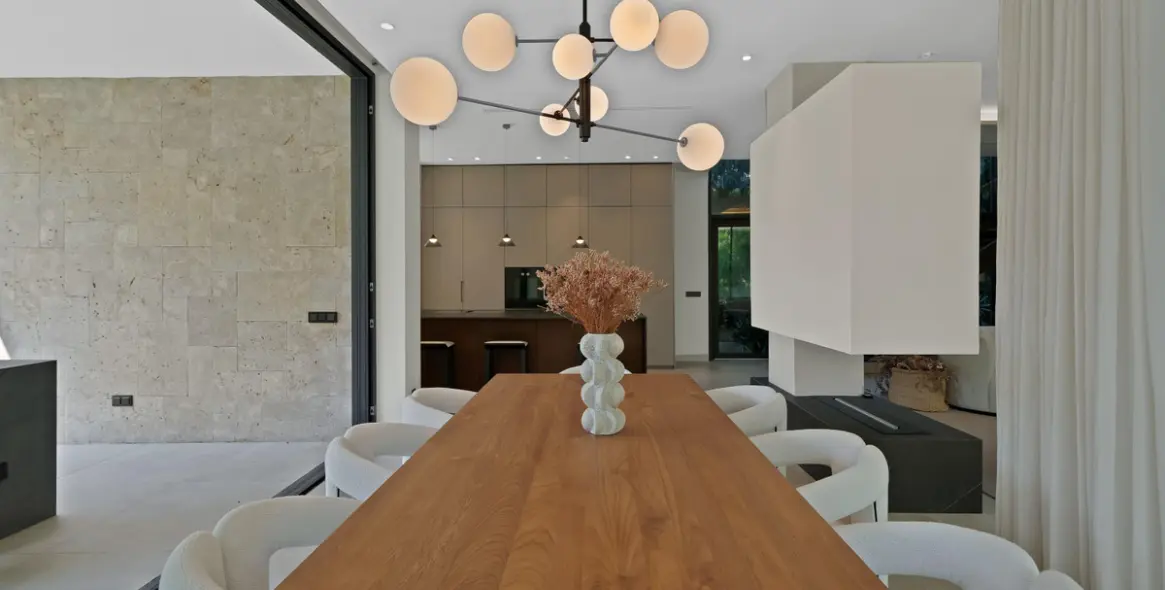 Venta de villa independiente en Los Naranjos 14