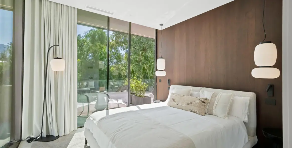 Venta de villa independiente en Los Naranjos 22