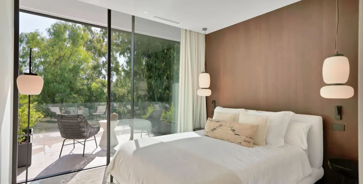 Venta de villa independiente en Los Naranjos 27