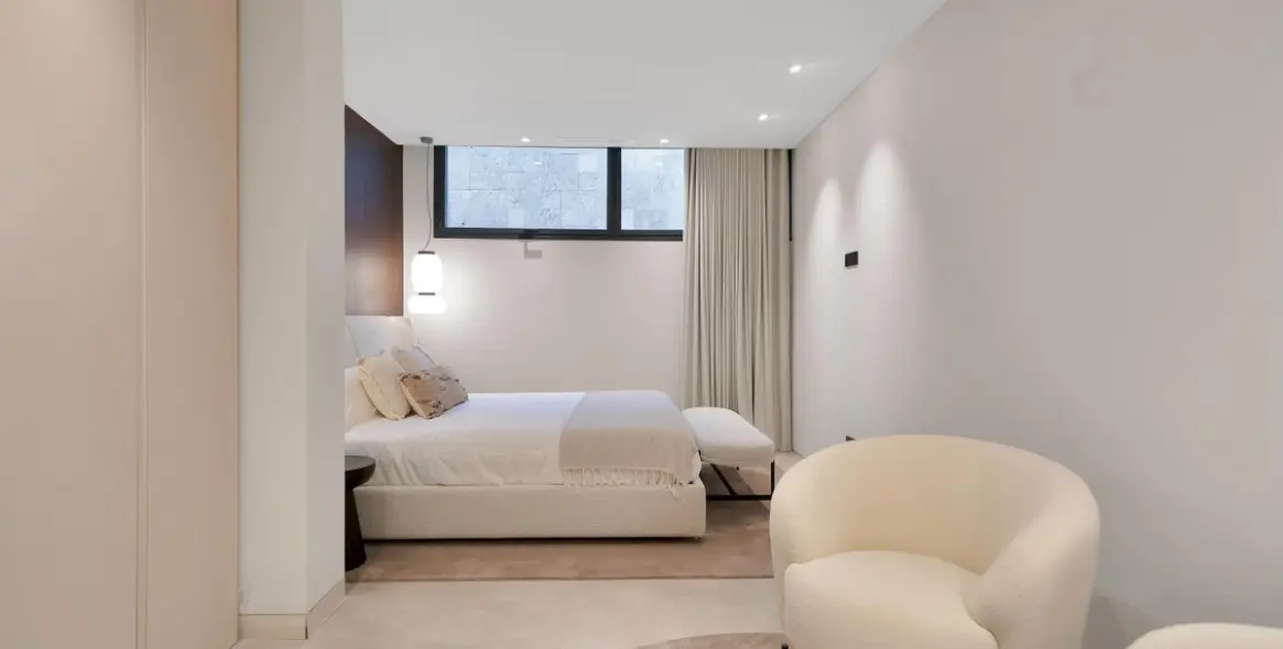 Venta de villa independiente en Los Naranjos 37