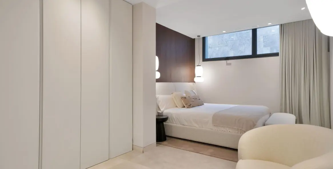 Venta de villa independiente en Los Naranjos 38