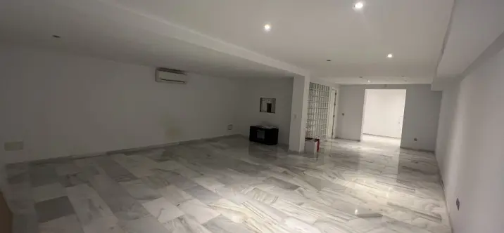 Venta de villa independiente en Nueva Andalucía 3