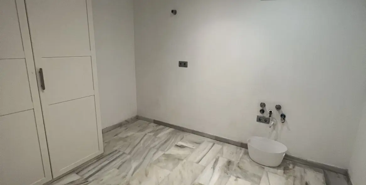 Venta de villa independiente en Nueva Andalucía 39