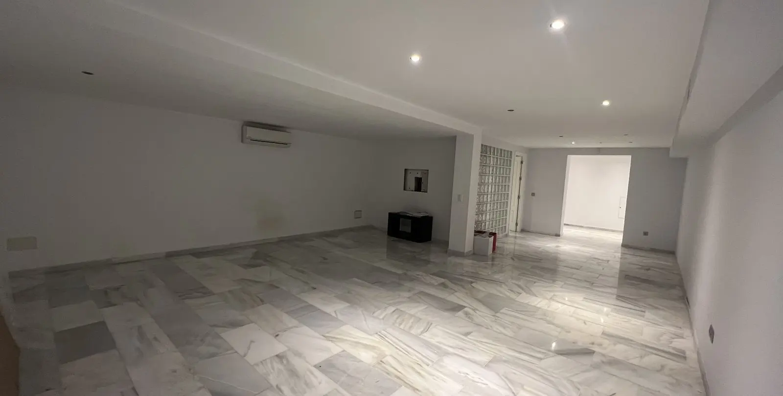 Venta de villa independiente en Nueva Andalucía 4