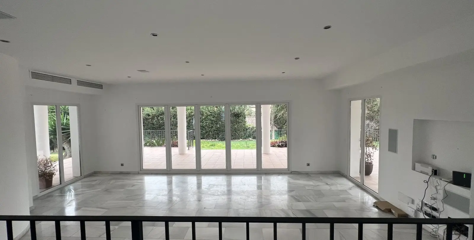 Venta de villa independiente en Nueva Andalucía 19