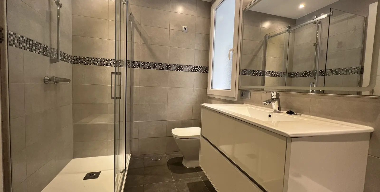 Venta de villa independiente en Nueva Andalucía 25