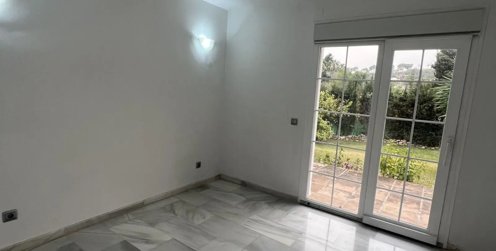 Venta de villa independiente en Nueva Andalucía 29