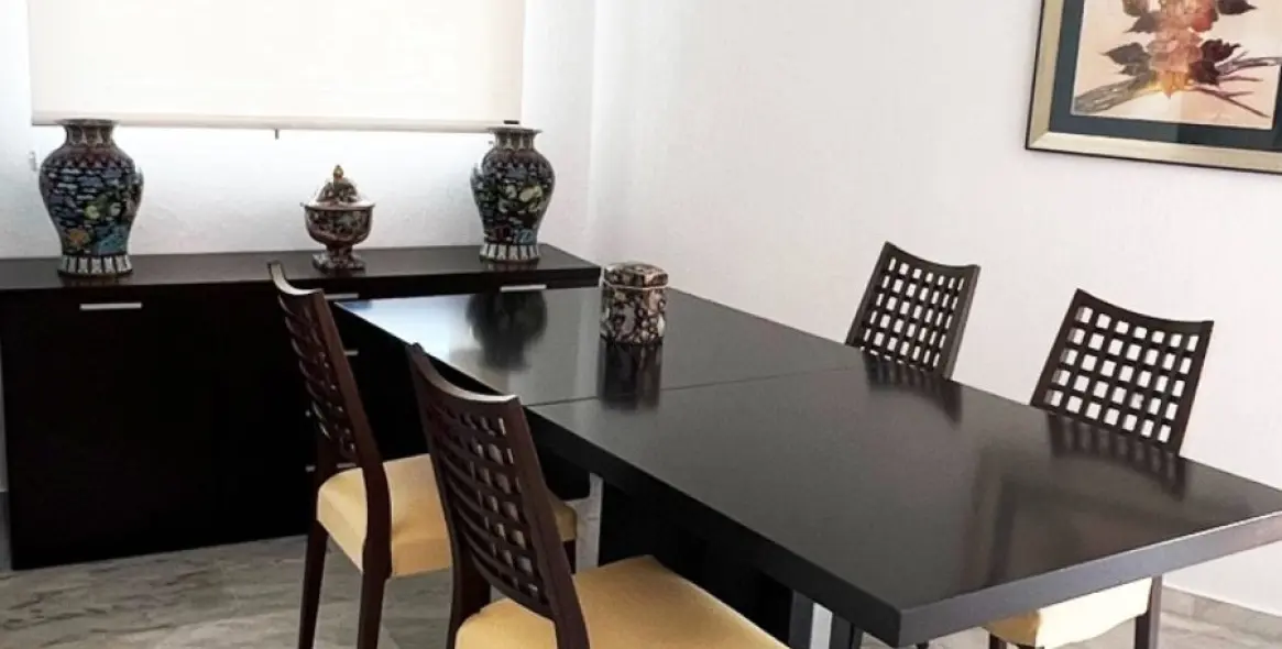 Alquiler a largo plazo de apartamento en planta media en Marbella 3