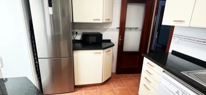 Long-term rent of middle floor apartment in Marbella 3