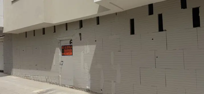 Alquiler a largo plazo de local comercial en San Pedro de Alcántara 1