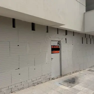 Alquiler a largo plazo de local comercial en San Pedro de Alcántara