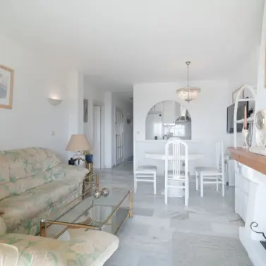 Venta de apartamento en planta media en La Cala de Mijas