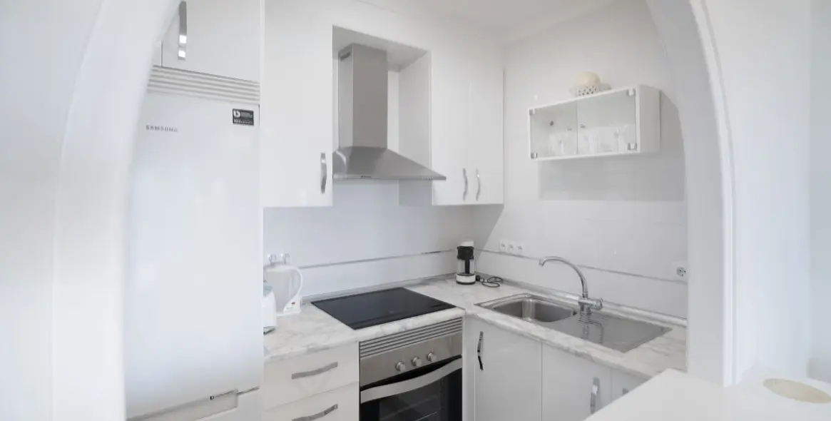 Venta de apartamento en planta media en La Cala de Mijas 7