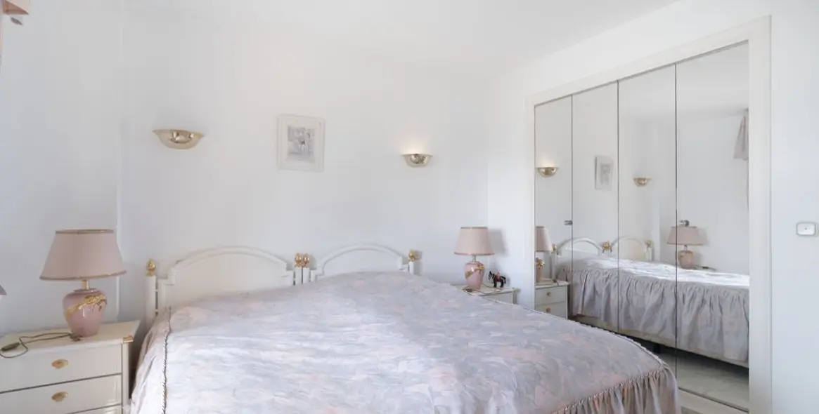 Venta de apartamento en planta media en La Cala de Mijas 8