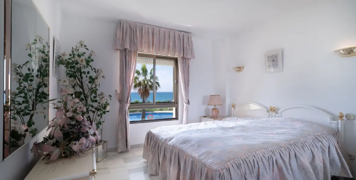 Venta de apartamento en planta media en La Cala de Mijas 11
