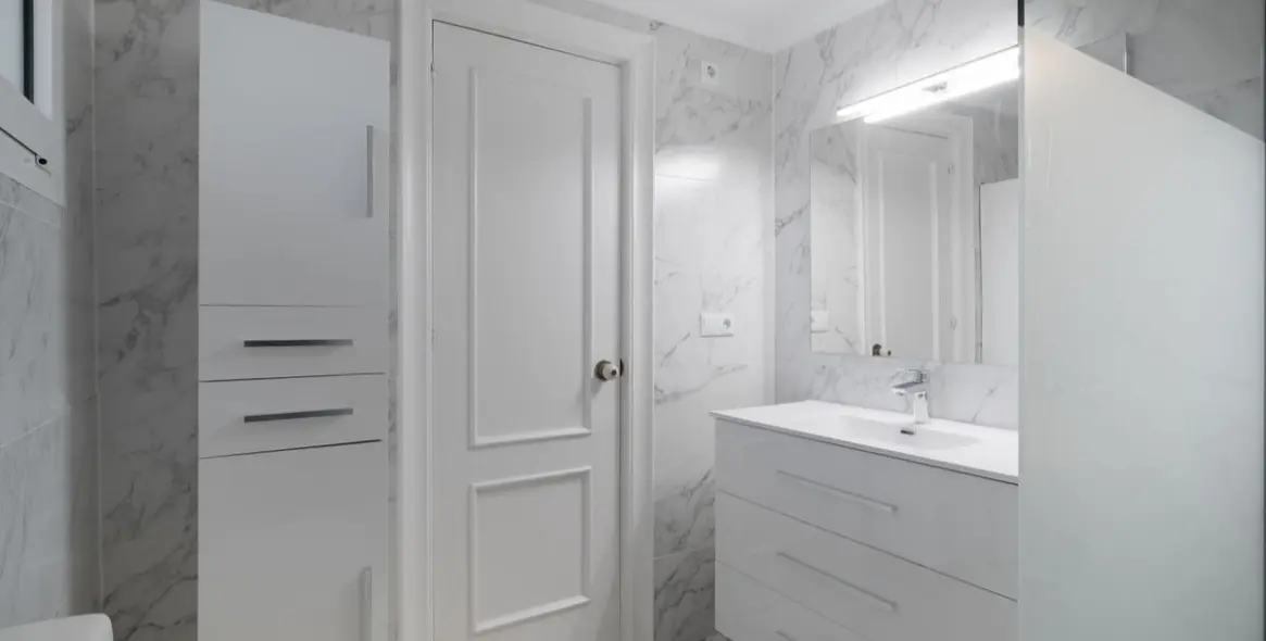 Venta de apartamento en planta media en La Cala de Mijas 12